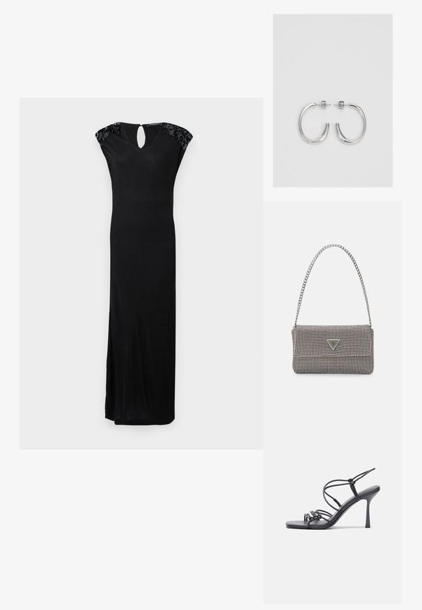 Juoda grindų ilgio suknelė su V formos iškirpte, trumpomis rankovėmis ir rakto skylutės tipo nugara. Papuošta dekoratyvine juostele palei pečius.; Juodos aukštakulnės sandalai pasižymi plonyčiais dirželiais su mazgo dizainu, lygiu kvadratiniu pirštu ir elegantišku stiletto kulnu.; Šviesiai pilka metalinė rankinė su grandinėlės dirželiu, papuošta mažais apvaliais metaliniais smeigėmis ir trikampiu prekės ženklu.; Sidabrinės auskarai žiedai su lygiu, blizgiu paviršiumi. Suapvalinta forma, lengvas dizainas, su uždarymu ant smeigtuko.