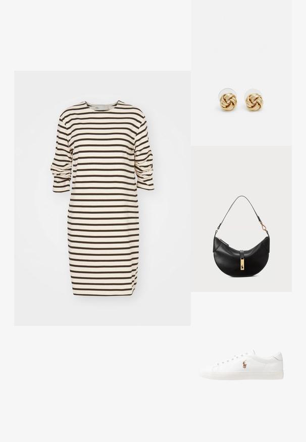 Pruhované šaty v krémové a hnědé barvě, s kulatým výstřihem a tříčtvrtečními rukávy se ztažením na manžetách.; Bílé kožené tenisky, nízký střih, s hladkým povrchem, kulatou špičkou, šněrováním v přední části a malým vyšitým logem na boku.; Černá kožená kabelka ve tvaru půlměsíce. Obsahuje zlaté kovové detaily a úzký popruh. Hladký povrch, zapínání na zip na vrchu.; Náušnice ve zlatém tónu ve tvaru uzlu s propleteným designem. Každá náušnice má kulatou průhlednou oporu pro bezpečné nošení.