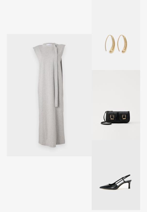 Harmaa ilman hihoja oleva mekko pehmeästä kankaasta, jossa on suora siluetti, venepääntie ja sivusolki yksityiskohtana. ; Musta patent slingback-kiilakorko teräväkärkisellä muotoilulla, jossa on teksturoitu käärmeennahkakuosi, säädettävä remmi ja lyhyt, teksturoitu blokkiheel.; Musta nahkainen olkalaukku, jossa on kaksi etutaskua, kultaiset soljet, vetoketjukiinnitys ja kapea hihna. Teksturoidun pinnan ja kompaktin suorakaiteen muoto.; Korvakorut kultasävytteistä metallista, joissa on kaareva, pitkänomainen muoto. Ominaisuuksiin kuuluu sileä, kiiltävä pinta ja pyöreä kärki lisäyksinä.