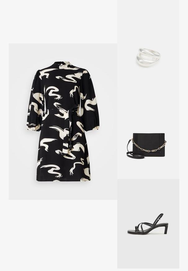 Crna haljina s uzorkom bijelih labudova, dugim puf rukavima, visokim izrezom i remenom za vezanje u struku. Lagani materijal s glatkom teksturom.; Crne sandale s trakama, kvadratnim prstom i niskom blok petom. Ima više tankih trakica i podesivu trakicu oko gležnja. Izrađene su od glatke kože.; Crna kožna torba preko tijela s glatkom teksturom, pravokutnim oblikom i metalnim lancem na prednjoj strani. Uključena je podesiva naramenica.; Srebrna dvostruka prsten s glatkom, poliranom površinom. Karakterizira ga fluidan, zakrivljen dizajn s preklapajućim sekcijama za moderan izgled.