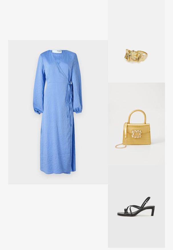 Modra obleka z zavihkom, izdelana iz gladkega blaga z vertikalnimi belimi črtami, dolgimi puhovimi rokavi in trakom na pasu. Dolga dolžina z V-izrezom.; Črne natikače s trakovi in kvadratnim prstom ter nizkim blokastim peto. Imajo več tankih trakov in nastavljiv trak okoli gležnja. Narejene so iz gladkega usnja.; Rumeno usnjeno-usnje z vzorcem krokodila, s strukturiranim dizajnom, zgornjo ročajem, snemljivo verižico in dekorativnim kristalnim okrasjem na zaponki.; Zlati prstan z teksturiranim, valovitim dizajnom, ki ima tri izrazite vrhove. Gladka, sijoča površina z odprtim pasom za prilagodljivo prileganje.; Zlati prstan z teksturiranim, valovitim dizajnom, ki ima tri izrazite vrhove. Gladka, sijoča površina z odprtim pasom za prilagodljivo prileganje.