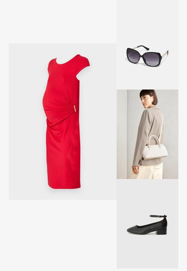 Piros kismama ruha rövid ujjakkal, formázott felső résszel, gyűrt anyaggal a deréknál és díszes arany kiegészítővel. Sima textúra.; Fekete bőr magassarkú cipő hegyes orral és alacsony tömb sarkal. Bokapánttal rendelkezik, aranyszínű csattal. Simább textúra.; Fekete, oversize napszemüveg fokozatos árnyalatú lencsékkel, vastag kerettel és arany színű lánc díszítéssel a szárakon.; Fehér, strukturált kézitáska rövid füllel és vállpánttal, arany színű fém kiegészítőkkel és texturált anyagból, szürke háttér előtt bemutatva.