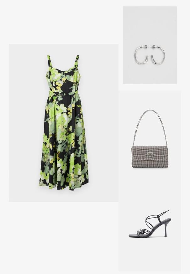 Sukienka w kwiaty w kolorze czarnym, z zielonymi i żółtymi wzorami kwiatowymi. Wykonana z lekkiego materiału, z cienkimi ramiączkami i paskiem w talii.; Czarne sandały na wysokim obcasie mają cienkie paski z węzłowym wzorem, gładki, kwadratowy czubek i smukły obcas w stylu szpilki.; Jasnoszara metaliczna torebka na łańcuszku, ozdobiona małymi okrągłymi metalowymi ćwiekami oraz trójkątnym logo marki.; Srebrne kolczyki na biglu o gładkim, błyszczącym wykończeniu. O zaokrąglonym kształcie, lekkim designie, z zamknięciem na zatrzask.