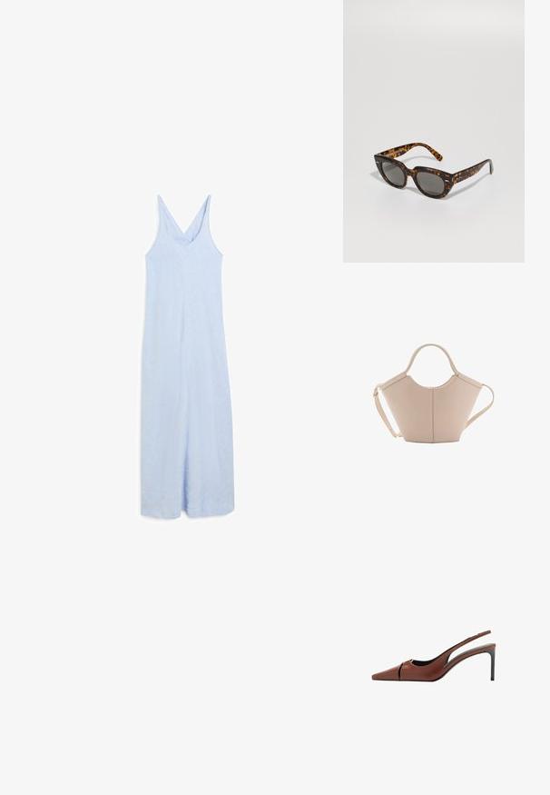Jumpsuit senza maniche di colore blu chiaro con scollatura a V, caratterizzato da una vestibilità rilassata e un tessuto liscio e leggermente testurizzato.; Scarpa con tacco slingback in pelle marrone con punta appuntita, dettaglio a taglio sulla tomaia e un elegante tacco a stiletto. Texture liscia.; Occhiali da sole in tartaruga con montatura angolare e lenti grigie. Presentano una finitura lucida e un marchio discreto sulle aste.; Borsa in pelle beige con una forma unica, caratterizzata da due manici corti e una lunga tracolla regolabile. Texture liscia con hardware minimale.