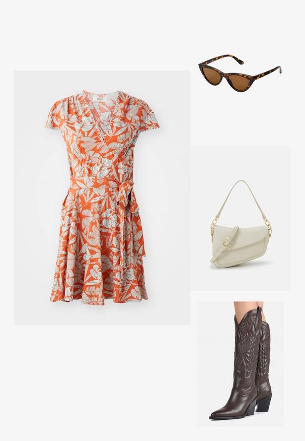 Vestido envolvente naranja con un patrón floral en blanco y azul claro, mangas cortas, cintura ajustada y un lazo en el costado.; Botas de vaquero de cuero marrón con punta afilada y tacón cuadrado, que presentan costuras detalladas y acentos elevados en el caño.; Gafas de sol estilo ojo de gato con montura de carey negra y naranja, lentes marrones y puntas elegantes y afiladas. Presenta un logo minimalista en la patilla.; Pequeño bolso de mano crema con un acabado texturizado, una correa larga y ajustable, un acento de cadena y cierre de solapa. Detalles en hardware dorado.