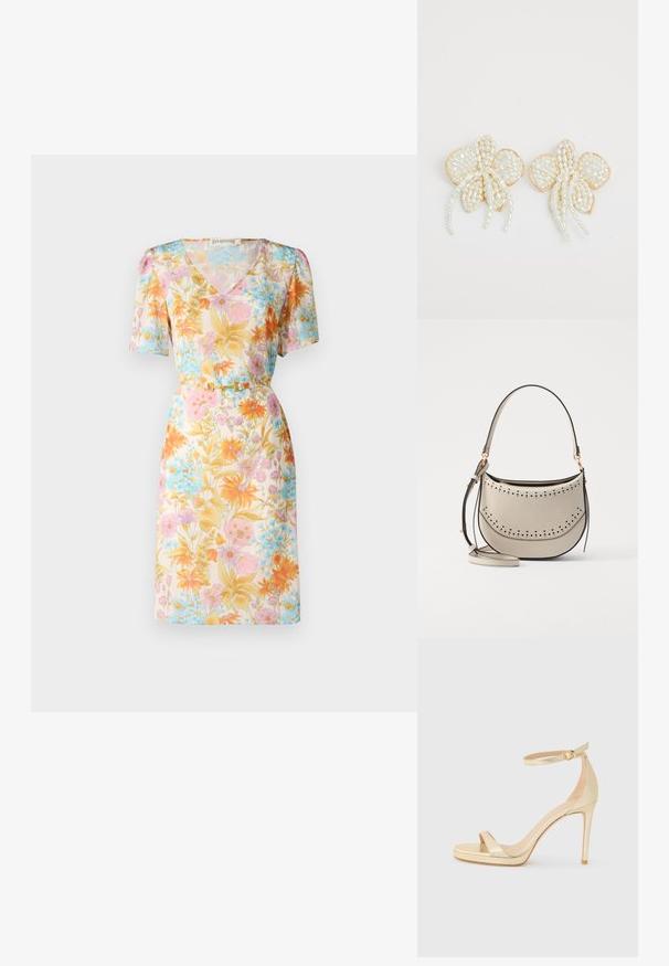 Kleinā piedurkņu kleita ar ziedu rakstu pasteļtoņos - rozā, oranžā un zilā krāsā, ar V veida dekoltē un jostas detalizāciju.; Zelta metāla augstpapēžu sandales ar atvērtu purngalu, potītes siksniņu ar sprādzi un platformas zoli papildu augstumam. Gluda tekstūra.; Vanessa Bruno MINI DAILY BAG - Rokassoma - ivoire; Pērļu ziedu auskari ar zelta akcentiem. Katram ziedlapam ir mazas, apaļas pērles, sakārtotas ziedu dizainā, ar piekārtiem pērļu elementiem.