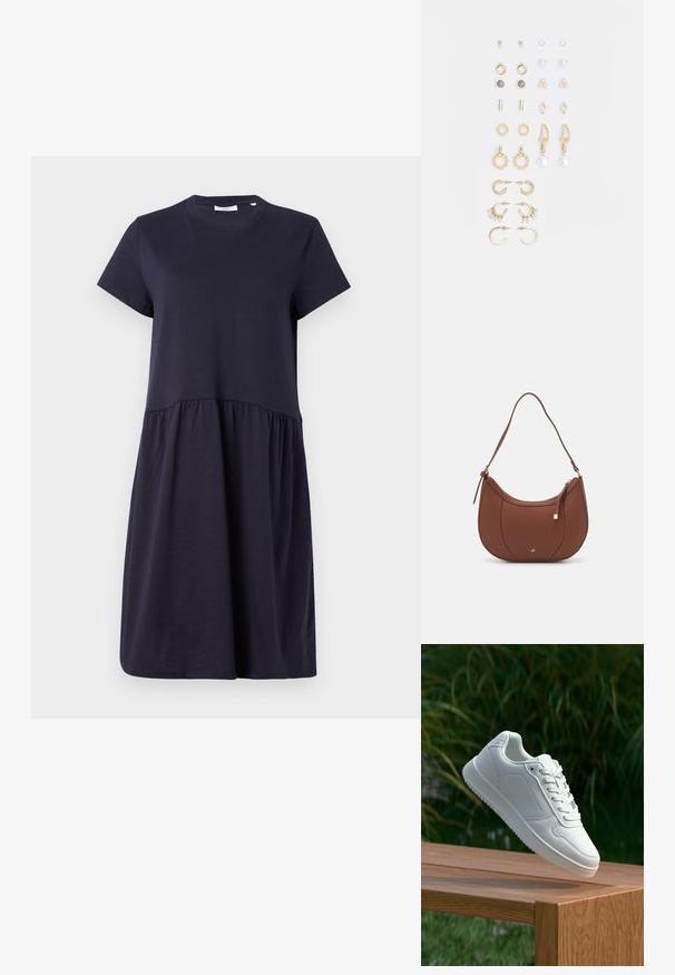 Tumši zila īsām piedurknēm tērps, izgatavots no mīksta kokvilnas, ar apaļu kakla izgriezumu un savāktu jostasvietu, veidojot izplestu siluetu.; Baltie sporta apavi ar gludu sintētisku augšpusi, perforētu pirkstu daļu, plakani šņorēm un rakstainu zoli, novietoti uz koka virsmas.; Brūns mākslīgās ādas pleca soma ar izliekta forma, minimāls šuvums un zelta toņa aparatūras akcenti. Aprīkota ar augšējo rāvējslēdzēju un regulējamu siksnu.; Zeltainā tonī auskari, kas iekļauj dažādus dizainus, tostarp pīrsingu, gredzenus un karājošus elementus ar pērlēm un rhinestones.