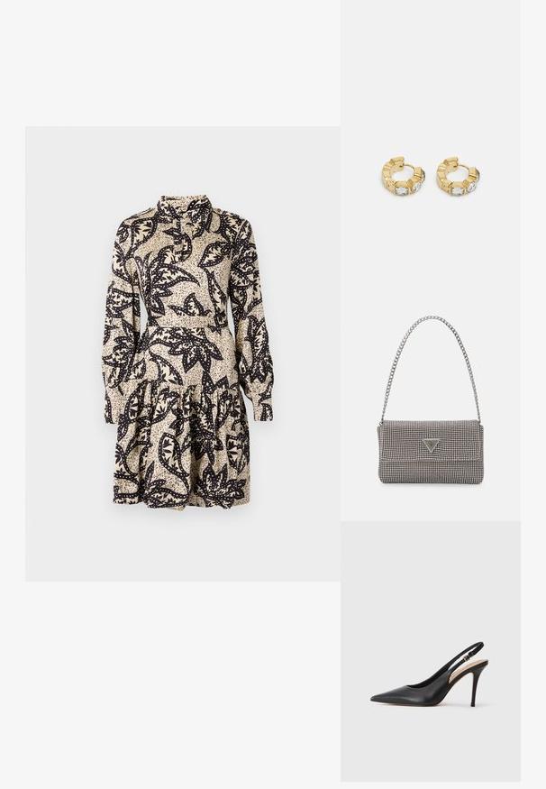 Kleid mit floralem Muster in Creme und Schwarz, mit kragenähnlichem Ausschnitt, langen Ärmeln und einem gestuften, rüschierten Saum. Hergestellt aus glattem Stoff.; Schwarze Leder-Slingback-Pumps mit spitzer Zehenform, glatter Textur und einem zarten Riemen mit einer metallischen Schnalle.; Hellegraue metallische Handtasche mit einer Kettenriemen, verziert mit kleinen kreisförmigen metallic Nieten und einem dreieckigen Markenlogo.; Goldene Creolen mit einem strukturierten Design und drei klaren Kristallakzenten auf einer Seite, die eine moderne geometrische Ästhetik bieten.