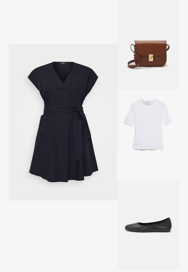 Vestido envolvente azul marino en una tela ligera con mangas cortas, cintura con cinturón, dos bolsillos frontales y falda acampanada.; Camiseta de manga corta blanca hecha de tela de canalé. Cuello redondo, corte regular y detalles de costura sutiles. Sin patrones ni gráficos.; Bailarina de piel negra con punta redondeada, textura suave, detalle de costura minimalista y diseño de suela flexible.; Bolso de mano de cuero marrón con cierre de solapa, herrajes en tono dorado, correa para el hombro y una textura suave. Forma rectangular compacta.
