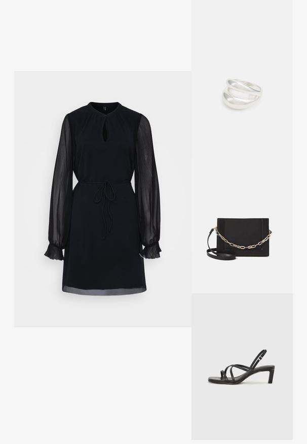 Črna obleka z izrezom v obliki ključa, dolgimi prozornimi nabranimi rokavi, poudarjenim pasom in ravnim robom. Narejena iz mehke tkanine z gladko teksturo.; Črne natikače s trakovi in kvadratnim prstom ter nizkim blokastim peto. Imajo več tankih trakov in nastavljiv trak okoli gležnja. Narejene so iz gladkega usnja.; Črna usnjena torba čez ramo z gladko teksturo, pravokotno obliko in kovinskim verižnim detajlom spredaj. Vključena je nastavljiva naramnica.; Srebrn dvojni prstan z gladko, polirano površino. Ima tekoč, ukrivljen dizajn z prekrivajočimi se sekcijami za sodoben videz.