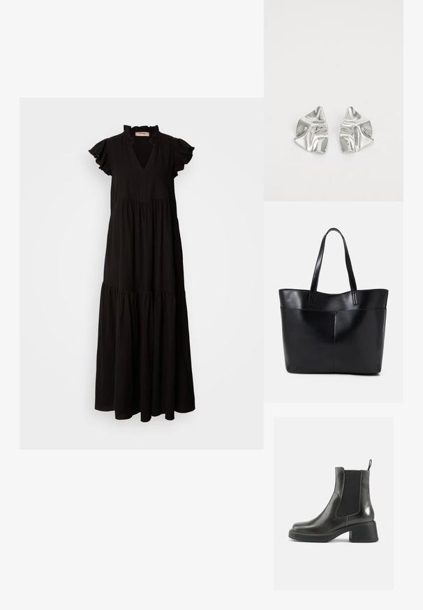 Svart maxikjole med V-hals, rynkede kortermede ermer, lagdelt skjørt og smocket liv. Laget av lett, strukturert stoff.; Sorte ankelstøvler i svart lær med glatt overflate, elastiske sidepaneler og en kraftig hæl. Har en løftestrop for enklere påkledning.; Svart lær toteveske med to lange håndtak, en glatt tekstur og en strukturert form. Har en frontlomme for ekstra oppbevaring.; Sølvmetall øredobber med et bølgete, skulpturelt design, preget av en polert finish og uregelmessige former, som fremhever en moderne estetikk.