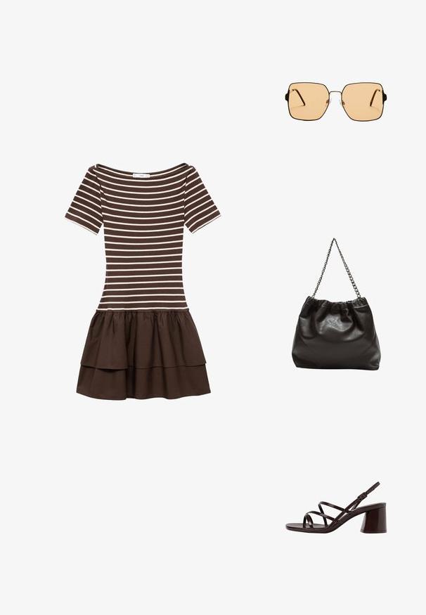 Hnědé a béžové pruhované šaty s kratkým rukávem, kulatým výstřihem a vrstvenou volánkovou sukní.; Hnědé sandály na vysokém podpatku s robustním podpatkem, s hladkým, lesklým povrchem a několika křížícími se pásky na svršku.; Čtvercové sluneční brýle s hnědými skly a tenkým černým kovovým rámem. Mají šikmé stranice a nastavitelná nosní polštářky pro pohodlí.; Hnědá kožená taška se sbíraným vrškem a řetízkovým popruhem. Hladký povrch s lesklým finišem a jemným švem na bocích.
