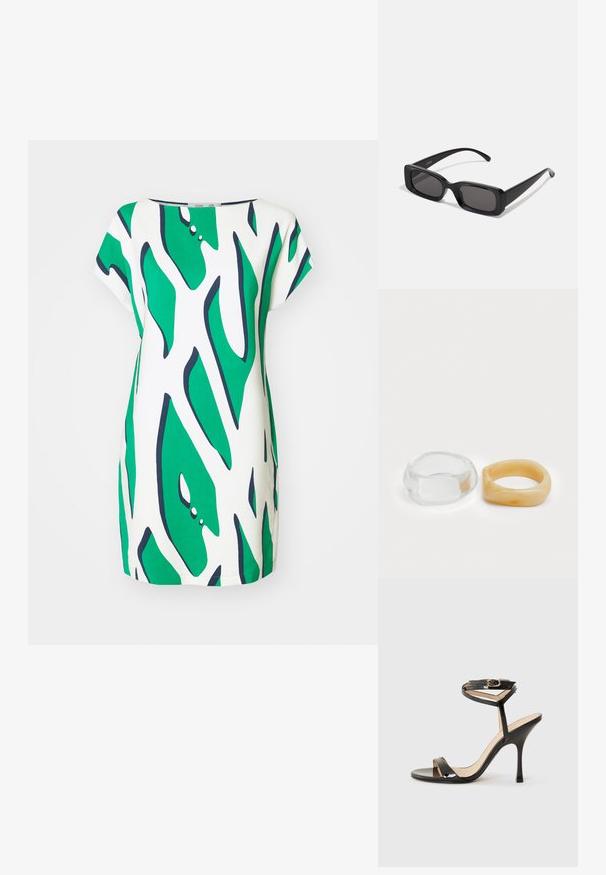 Vestido de manga curta com um padrão abstrato em verde e branco, com detalhes em azul-marinho. Feito de tecido leve, com um corte descontraído e decote redondo.; Sandalinha de salto alto em couro sintético preto com tira fina no tornozelo e fivela, bico aberto e salto agulha esguio, sobre fundo branco.; Óculos de sol retangulares pretos com lentes escuras, acabamento brilhante, braços largos e um design de armação robusto. Nome da marca gravado em um dos braços.; Anéis de resina clara e âmbar, um liso e transparente, o outro com um acabamento texturizado em âmbar. Ambos apresentam designs arredondados e robustos.