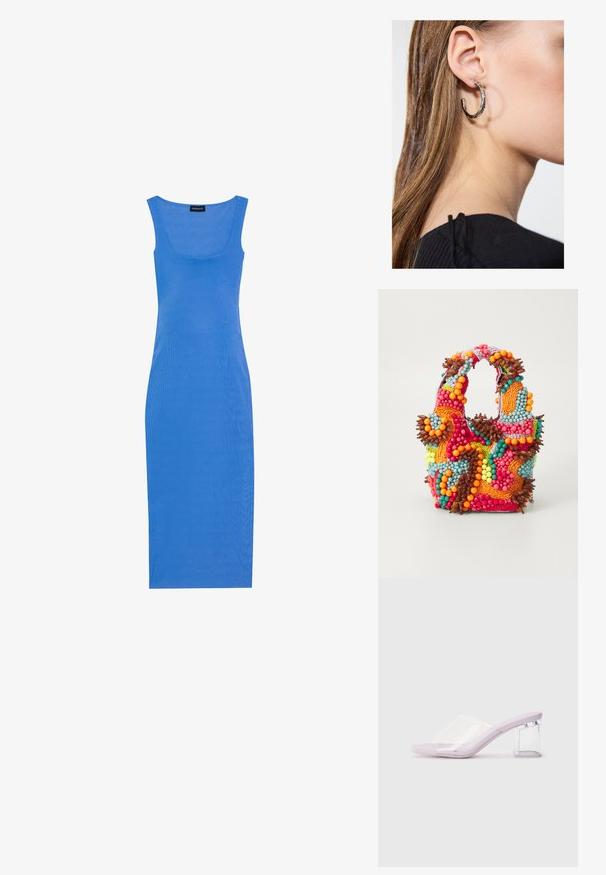 Vestido midi azul con textura acanalada, silueta ajustada, escote cuadrado y tirantes anchos. Elaborado en un material suave y elástico.; Zuecos lilas de tacón con parte superior de plástico transparente y un tacón de bloque transparente. Textura suave, diseño de punta abierta, forma minimalista.; Bolso de mano con cuentas que presenta colores vibrantes: rosa, naranja, azul y marrón. Superficie texturizada con cuentas circulares y formas orgánicas, asas resistentes.; Pendiente de aro de plata con un acabado pulido, que presenta pequeños detalles en dorado y una forma redonda, llevado en el lóbulo.