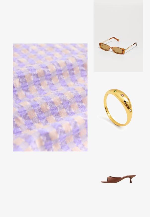 Helllila und beige karierte Stoff mit einer weichen Textur, der kleine Quadrate enthält, die in einem regelmäßigen Muster angeordnet sind.; Braune offene Absatzmules mit glatter, matter Oberfläche, die ein geschwungenes Design und einen transparenten, verjüngten Absatz aufweisen.; Braune Schildpatt-Sonnenbrillen mit rechteckigen Rahmen, goldenen Metallarmen und hellbraunen Gläsern. Elegantes Design, keine sichtbaren Logos.; Goldfarbener Ring mit einem glatten, abgerundeten Band, das fünf Sternakzente aufweist, von denen jeder mit farbigen Edelsteinen in Pink, Grün und Blau besetzt ist.