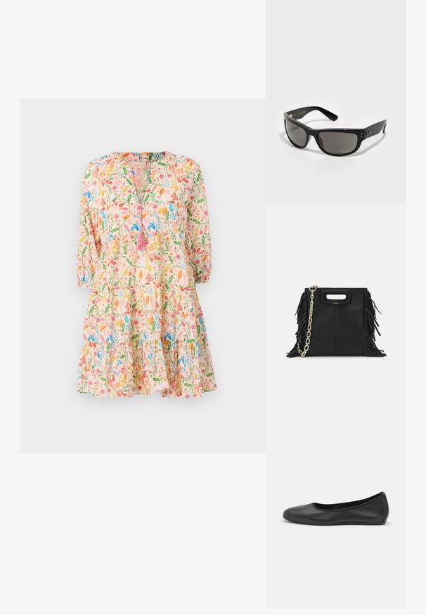 Gėlių rašto suknelė su rožiniu fonu, trijų ketvirčių rankovėmis, V formos iškirpte su kutais ir sluoksniuotu sijonu.; Juodai odiniai baletai su apvaliu pirštu, lygi texture, minimalus siuvimo detales ir lanksčiu padų dizainu.; Juodos saulės akinių su tamsiai pilkais lęšiais, turinčių elegantišką plastiką rėmą, šiek tiek kampuotą dizainą ir subtilią auksinę detalę ant šventyklos.; Juodas odinis rankų darbo rankinys su frinzuotomis detalėmis, auksine grandinės petneša ir išpjauto dizaino rankena. Pirmoje pusėje yra logotipo vieta.