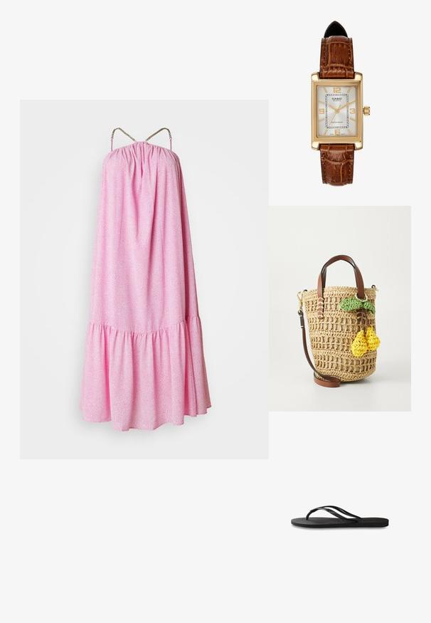 Rosa, ärmelloses Kleid mit gerafftem Oberteil, Rüschensaum und dekorativen Kettenträgern. Verfügt über ein strukturiertes Muster über das gesamte Kleid.; Schwarze Flip-Flops mit einer strukturierten Gummisohle, zwei schlanken Riemen und einem dezenten, geprägten Logo-Detail auf dem Riemen.; Rundes Strohtäschchen mit braunen Ledergriffen und abnehmbarem Tragegurt. Mit grünem Blatt und zwei gelben gehäkelten Früchtelementen.; Casio Quarz-Uhr mit rechteckigem Gehäuse in Goldfarbe, weißem Ziffernblatt, goldenen Stundenmarkierungen und braunem Lederarmband im Krokodil-Design. Wasserfest.