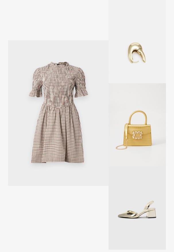 Rochie în carouri dintr-un material moale, cu un corset plisat, mâneci scurte tip bufant, decolteu volanat și fustă evazată. Culorile includ bej, maro și roșu.; Pantofi cu toc slingback metalici aurii, cu vârf ascuțit și toc chunky. Textură netedă, design minimalist și o curea subțire.; Geantă galbenă din faux-crocodil cu un design structurat, mână superioară, curea detașabilă cu lanț și embellisment decorativ cu cristale pe închidere.; Cercei din metal de culoare aurie cu un design elegant și curbat. Prezintă o formă distinctivă, ascuțită, o suprafață lustruită și un sistem de închidere cu balama.