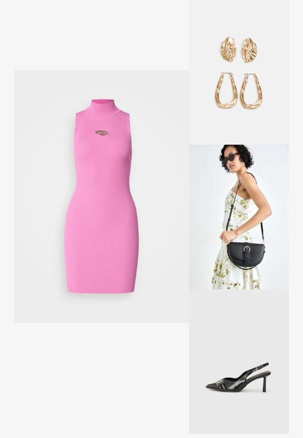Vestido justo, sem mangas, em tecido canelado rosa brilhante. Design de gola alta com um pequeno recorte e detalhe em logotipo metálico no peito.; Sapato slingback preto em pele patentada com bico apontado, tiras no tornozelo apresentando fivelas e acessórios prateados, e um salto elegante.; Bolsa de couro preta com forma curva, alça destacável e detalhes em dourado. A bolsa possui uma aba com detalhe de fivela.; Brincos em tom de ouro com formas onduladas e texturizadas. Inclui studs escultóricos com presilha e um design de argola aberta com um acabamento martelado.