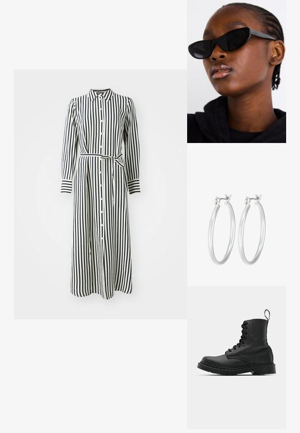 Svītrains kleita ar garām piedurknēm, pogu priekšpusi un jostas siksnu. Tam ir melnbaltas vertikālas svītras un apkakles kakla izgriezums.; Melnas ādas kaujas zābaki ar apaļu purngalu, auklām priekšā un cilpu potītes daļā. Iespējojums ir biezs gumijas zolei, kas nodrošina izturību.; Melnas kaķa acs saulesbrilles ar matētu apdari, kas izceļas ar elegantu dizainu un maigi izliektiem stūriem, fona attēlā ir modelis ar tumšām drēbēm.; Sudraba riņķveida auss gredzeni ar gludu, pulētu apdari. Apaļa forma un drošs klikšķa augšējais slēgums. Viegls dizains, kas piemērots ikdienas valkāšanai.