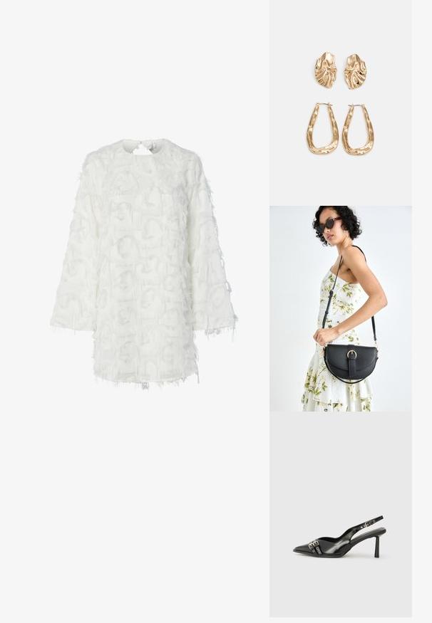 Hvit, teksturert topp med et fluffy utseende. Rund hals, lange ermer og lagdelt stoff som skaper en 3D-effekt med frynser.; Sorte patentlær slingback-sko med spiss tå, ankelremmer med sølvspenner og detaljer, og en slank hæl.; Svart lærveske med en buet form, avtagbar stropp og gullbeslag. Vesken har et klaff med spenne-detall.; Gullfargede øredobber med teksturerte, bølgete former. Inkluderer skulpturelle klipsstuds og åpen hoop-design med en hamret finish.