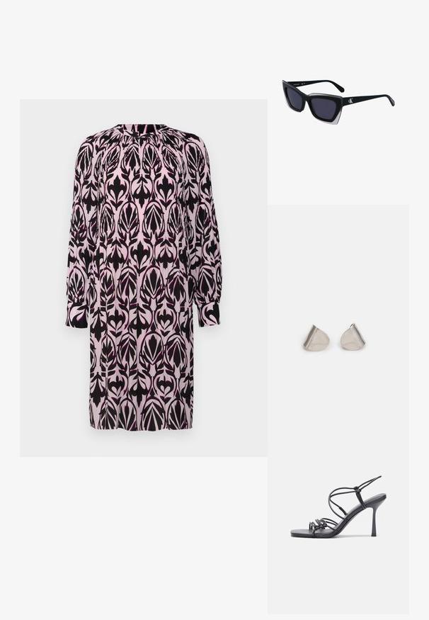 Langarmkleid aus pinkem Stoff mit einem schwarz-lila Blumenmuster. Es hat einen runden Ausschnitt und Raffungen an den Ärmeln.; Schwarze, hochhackige Sandalen mit dünnen Riemen und einem geknoteten Design, einer glatten, rechteckigen Zehenpartie und einem eleganten Stiletto-Absatz.; Schwarze übergroße Sonnenbrille mit geometrischer Form, ausgestattet mit dunklen Gläsern und einem kontrastierenden grauen Detail im Rahmen. Logo am Bügel.; Silberne Metalohrringe mit einer glatten, tröpfchenförmigen Form und einer polierten Oberfläche. Subtile Gravuren fügen Details hinzu. Minimalistisches Design.