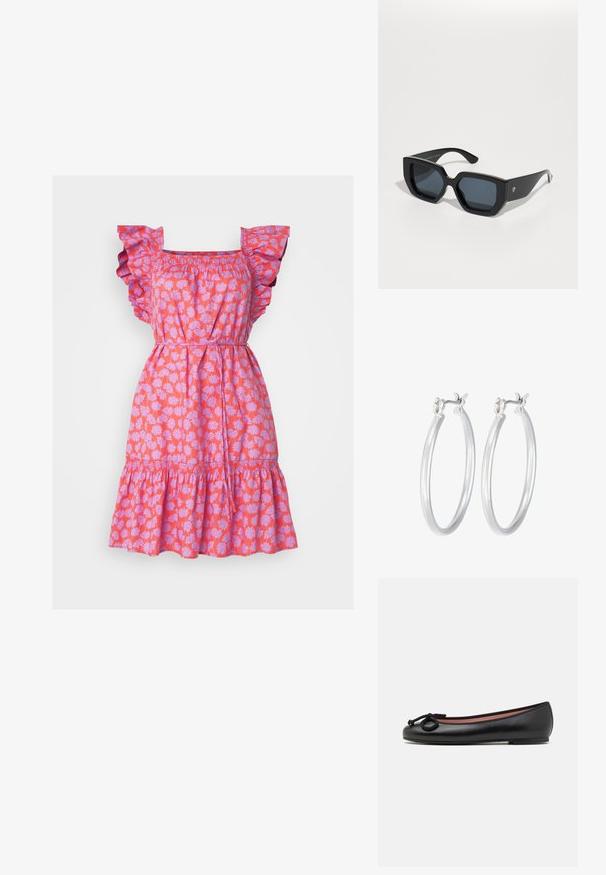 Roosa lilleline kleit volangvarrukatega, smockitud rinnaosaga ja kihilise hemiga. Omab helelilla krahviga paelamuster daisy mustrit elava tausta taustal.; Mustadest nahast balleti kingad ümmarguse varbaga, kaunistatud dekoratiivse lipsuga ja siledast tekstuurist. Minimalistlik disain madala, lame tallaga.; Mustad ümmargused prillid, millel on geomeetriline disain, ristküliku kuju läätsed ja läikiv viimistlus. Ees pole nähtavat brändingut.; Hõbedased rõngaskõrvarõngad, millel on sile, läikiv viimistlus. Ümmargune kuju ja turvaline klõpsulatus. Kerge disain, sobib igapäevaseks kandmiseks.