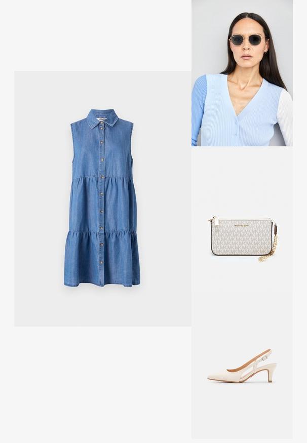 Dżinsowa sukienka bez rękawów z zapięciem na guziki z przodu, warstwowym falbanowym dołem, kołnierzykiem w kształcie punktu oraz w jasnoniebieskim kolorze.; Biała szpilka slingback z ostrym noskiem, gładkim materiałem wierzchnim, niskim obcasem blokowym oraz wycięciami po bokach i regulowanym paskiem z klamrą.; Okrągłe okulary przeciwsłoneczne z ciemnymi soczewkami i złotymi ramkami. Modelka nosi jasnoniebieski kardigan w prążki z guzikami i białymi rękawami w kontrastowym kolorze.; Portfel na nadgarstek marki Michael Kors w beżowej, pokrytej płótnem, z powtarzającym się wzorem logo MK, złotym okuciem i odpinanym łańcuszkowym paskiem.