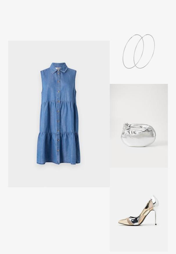 Denim bez piedurknēm kleita ar pogām priekšpusē, kārtotā volāna svārki, punktveida apkakle un gaiši zilā krāsā.; Apspīlēta augstpapēžu kurpe ar zeltītu, sudrabi un neitrālu krāsu kombināciju. Spīguļojoša virsma ar izgriezuma dizainu, aprīkota ar stiletto papēdi.; Sudraba metāliska poga somiņa ar mīkstu, noapaļotu formu un mezgla augšējo aizdari. Izgatavota no gludas mākslīgās ādas materiāla.; Sudraba gredzenveida auskari ar minimālistisku dizainu. Cirkulāra forma, gluda tekstūra un plāns profils. Vieglu svaru ar spīdīgu apdari.