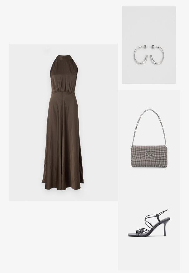 Ruda maksi suknelė su apykakle, prigludusia liemens dalimi ir laisvai krentania sijonu. Pagaminta iš glotnaus, lengvo audinio su subtiliu blizgesiu.; Juodos aukštakulnės sandalai pasižymi plonyčiais dirželiais su mazgo dizainu, lygiu kvadratiniu pirštu ir elegantišku stiletto kulnu.; Šviesiai pilka metalinė rankinė su grandinėlės dirželiu, papuošta mažais apvaliais metaliniais smeigėmis ir trikampiu prekės ženklu.; Sidabrinės auskarai žiedai su lygiu, blizgiu paviršiumi. Suapvalinta forma, lengvas dizainas, su uždarymu ant smeigtuko.