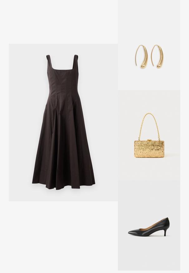 Brąsowa sukienka bez rękawów z kwadratowym dekoltem, dopasowanym prostym korpusem i rozkloszowanym dołem. Wykonana z teksturowanej tkaniny o prostych liniach i bez widocznych wzorów.; Czarne skórzane szpilki z wąskim noskiem, niskim obcasem i gładką fakturą. Posiadają lekko otwarte przody i minimalne okucia z tyłu.; Złota kopertówka z cekinami o prostokątnym kształcie, z zakręconym uchwytem w postaci łańcuszka oraz metalowym zapięciem, odbijająca światło o fakturowanym wykończeniu.; Złote metalowe kolczyki w kształcie obręczy o zakrzywionym, wydłużonym kształcie. Posiadają gładką, błyszczącą powierzchnię oraz zaokrąglony koniec dla dodatkowego efektu.