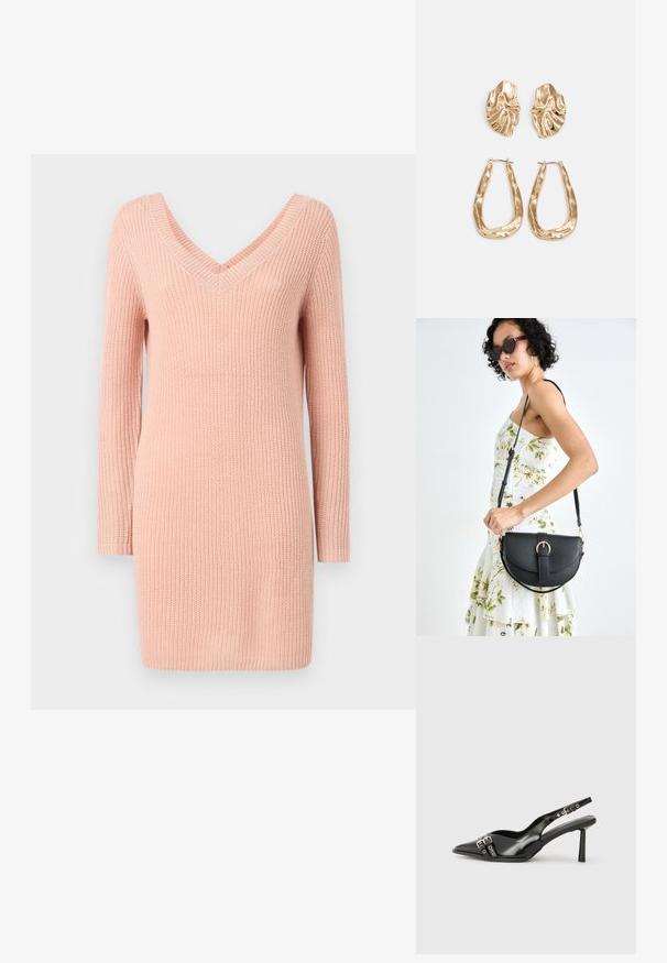 Vestido de suéter de manga longa em rosa claro, com decote em V profundo, textura canelada e design solto, feito de material de malha macia.; Sapato slingback preto em pele patentada com bico apontado, tiras no tornozelo apresentando fivelas e acessórios prateados, e um salto elegante.; Bolsa de couro preta com forma curva, alça destacável e detalhes em dourado. A bolsa possui uma aba com detalhe de fivela.; Brincos em tom de ouro com formas onduladas e texturizadas. Inclui studs escultóricos com presilha e um design de argola aberta com um acabamento martelado.