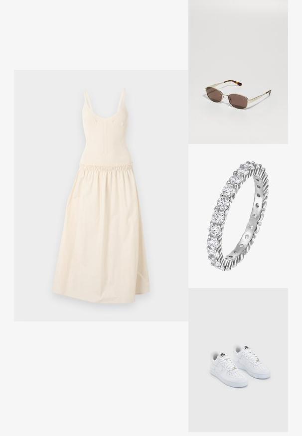 Kootud kreemjas kleit reguleeritavate rihmadega, keha lähedalt istuv kehaosa ning kogutud talje, mis viib laieneva seeliku juurde. Sile tekstuur, minimalistlik disain.; Valged Nike Air Force 1 sneakerid siledast nahast pealispinnaga, perforeeritud varbaosas, valged paelad ja must trükk keelel.; Pruunide toonidega prillid kuldmetallist raamiga, ristkülikukujuliste läätsedega ja kilpkonnakuju mustriga käepidemete otstega.; Igaviku sõrm poleeritud hõbedast, millel on rida ümmarguseid, selgeid kuubikute tsirkoonia kive, mis on kinnitatud konksudesse, näidates pidevat disaini.