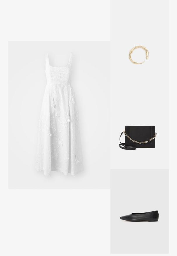 MUNTHE FRONIA - Kasdienė suknelė - ivory; Juodas odinis baleto batas, su smailiu pirštu, minimalistinio dizaino, lygiu paviršiumi, žemo profilio kulnu, be matomos aparatūros ar papuošimų.; Juodas odinis per petį nešiojamas krepšys turi lygų paviršių, stačiakampio formą ir metalinę grandinėlę priekyje. Pridedama reguliuojama dirželis.; Auksinės spalvos žiedas, turintis organišką, sukimosi dizainą su lygiu paviršiumi ir siaurėjančiais galais, sukuriantis modernią skulptūrinę išvaizdą.