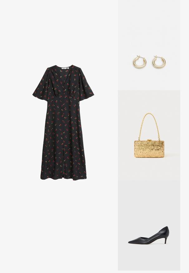 Zwarte midi-jurk met korte uitlopende mouwen, voorzien van een kersenprint in rood en groen. V-halslijn met plooidetail bij de bust.; Zwarte leren pump met een puntige neus en lage hak. Heeft een gladde textuur en een subtiele glans. Open uitsparing aan de voorkant voor extra detail.; Gouden pailletten clutch in rechthoekige vorm, met een gedraaide kettinghandvat en een metalen sluiting, die het licht reflecteert met een gestructureerde afwerking.; Lauren Ralph Lauren BASIC SMALL HOOP - Oorbellen - gold-coloured