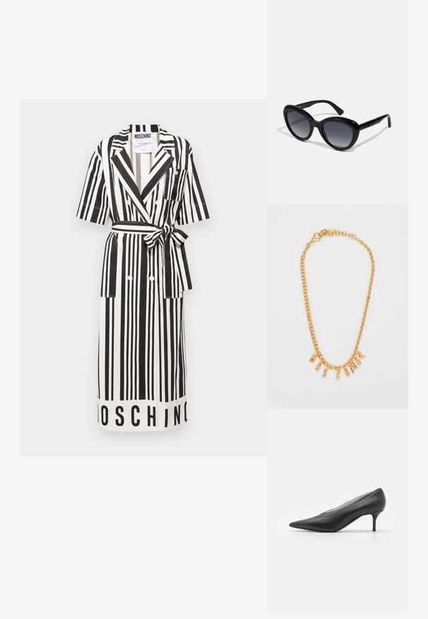 Fekete és fehér függőleges csíkos ruha rövid ujjal, övvel a deréknál, dupla gombokkal és elülső zsebekkel. A szegélyén "MOSCHINO" márkázás található.; Fekete, hegyes orrú magassarkú cipő sima bőrből. Karcsú sarka és minimalista dizájn jellemzi, látható díszítések nélkül.; Fekete napszemüveg macskafigura formával, árnyalt lencsékkel és textúrált fekete díszítésekkel a szárakon. Simább műanyag keret.; Arany lánc nyaklánc, amelyen az "MOSCATO" szót formázó fityegők találhatók. Simára csiszolt felület, húzós kapocs és különböző méretű láncszemek.