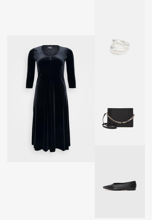 Crna baršunasta haljina s V-izrezom, rukavima do 3/4 i lepršavom suknjom. Ima detalj šava sprijeda i glatku, teksturiranu tkaninu.; Crne kožne balerinke, uski vrh, minimalistički dizajn, glatka tekstura, niska peta, bez vidljivih dodataka ili ukrasa.; Crna kožna torba preko tijela s glatkom teksturom, pravokutnim oblikom i metalnim lancem na prednjoj strani. Uključena je podesiva naramenica.; Srebrna dvostruka prsten s glatkom, poliranom površinom. Karakterizira ga fluidan, zakrivljen dizajn s preklapajućim sekcijama za moderan izgled.