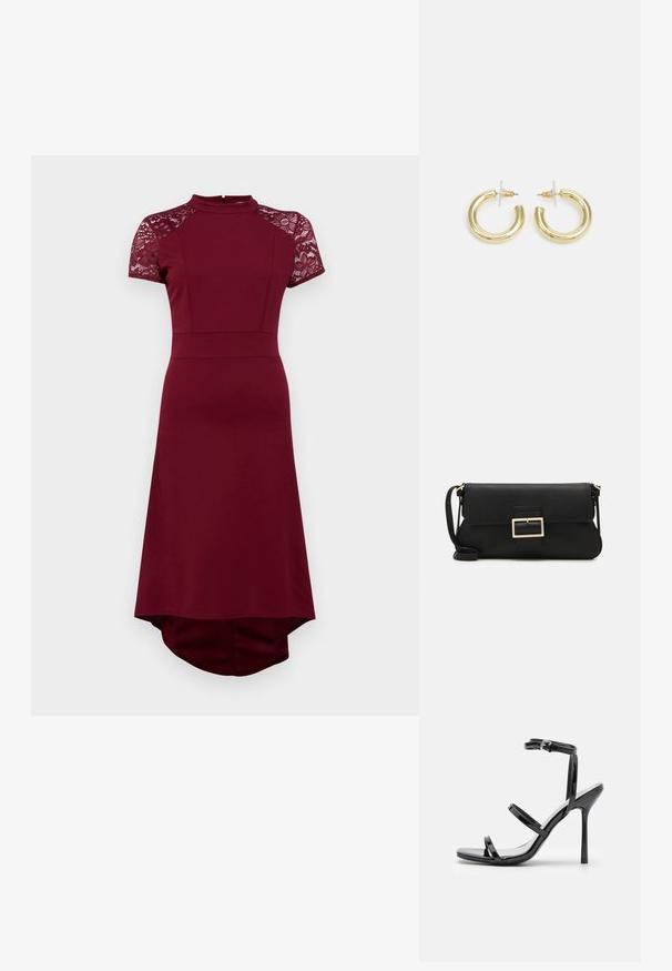 Burgundi színű ruha rövid csipkearcokkal, magas nyakkivágással, testhezálló felső résszel és egy lágyan hullámzó szoknyával, amelynek hátsó része hosszabb. Texturált csipke díszítések.; Fekete lakkbőr magassarkú szandál, három vízszintes pánttal és állítható bokapánttal. Sleek sziluett és fényes felület.; Fekete bőr kézitáska hajtóka részlettel és aranyszínű fém csattal. Tartalmaz egy fekete pántot és egy letisztult, minimális dizájnt.; Arany fülbevalók sima, fényes felülettel. Kör alakú dizájn, amely kis kapoccsal és átlátszó tartozékkal rendelkezik a biztonságos viselés érdekében.