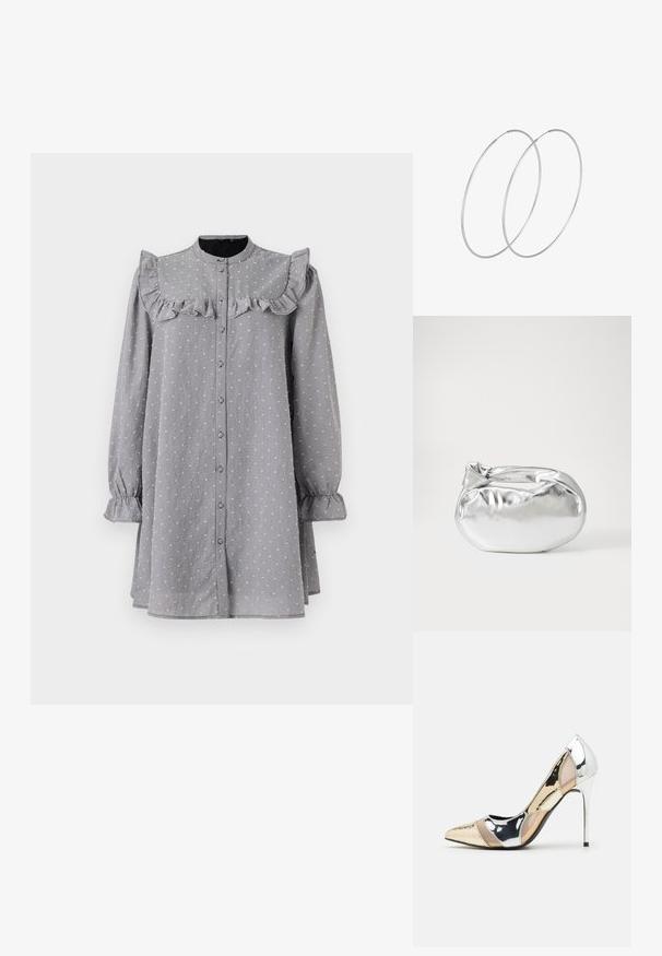 Pilkas mygtukų suknelė su raukiniais aplink kaklą, ilgomis rankovėmis ir elastingais rankogaliais. Išskirtinis subtilus tekstūruotas raštas ir laisvas siluetas.; Aštrus pirštas aukštakulnis batelis su sidabro, aukso ir nuogų spalvų deriniu. Blizgus paviršius su išpjovos dizainu, su stiletto kulnu.; Sidabrinė metalinė maišelio forma su švelnia, apvalia forma ir mazgu užveriamu viršumi. Pagaminta iš lygios dirbtinės odos medžiagos.; Sidabrinės pusmėnulio auskarai minimalistiniu dizainu. Apskritimo forma, lygus paviršius ir plonas profilis. Lengvi su poliruotu apdailu.