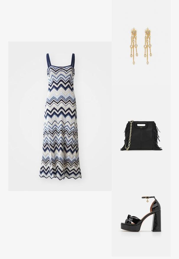 Abito lavorato a maglia con motivo a zigzag in navy, blu, crema e nero. Scollo quadrato, spalline sottili e orlo svasato.; Maje Sandali con tacco - noir; Borsa a tracolla in pelle nera con dettagli a frangia, catena dorata e manico ritagliato. Presenta il logo sulla parte anteriore.; Orecchini dorati con molteplici catene a cascata, dotati di accenti in strass ovali trasparenti e parte superiore decorativa a perno.