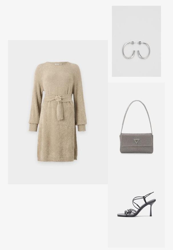 Bež haljina dugih rukava od pletene tkanine s teksturiranim završetkom. Ima remen s čvorom i metalni detalj u obliku zvijezde na struku.; Crne sandale na visokoj potpetici imaju tanke trake s čvorastim dizajnom, glatki kvadratni vrh i elegantnu stiletto petu.; Svijetlosivi metalik ruksač s lancem, ukrašen malim okruglim metalnim zakovicama i trokutastim logotipom marke.; Srebrne naušnice u obliku obruča sa glatkom, sjajnom površinom, zakrivljenog oblika i zatvaranjem na čep. Minimalistički dizajn s modernim završetkom.