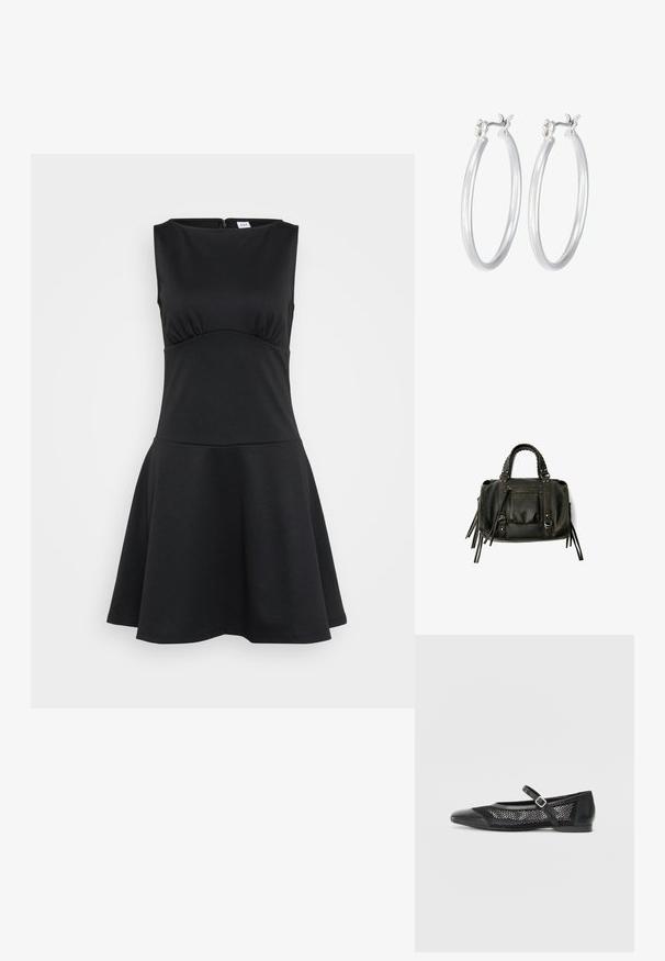 Crna skater haljina od rastezljivog materijala, bez rukava, okrugli izrez, uski korzet, suknja u obliku slova A, zatvaranje na rajsferšlus na leđima.; Crne ravne cipele s zaobljenim nosom, koje imaju mrežastu bočnu ploču i remen s kopčom. Glatki kožni vrh i peta.; Crna kožna torba s pletenim ručkama, džepom na zatvarač i visećim resicama. Teksturirana površina s metalnim zakovicama i hardverskim naglascima.; Srebrne kružne naušnice s glatkom, poliranom površinom. Okrugli oblik i sigurno kopčanje na klik. Lagani dizajn pogodan za svakodnevno nošenje.
