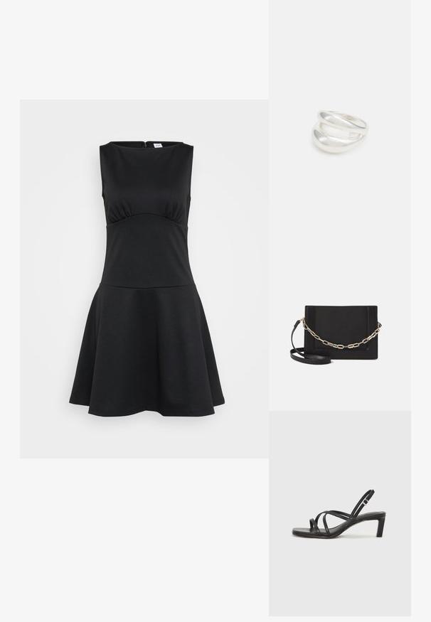 Črna drsna obleka iz raztegljive tkanine, brez rokavov, okrogel izrez, oprijet zgornji del, razširjen krilo, zadrga na hrbtu.; Črne natikače s trakovi in kvadratnim prstom ter nizkim blokastim peto. Imajo več tankih trakov in nastavljiv trak okoli gležnja. Narejene so iz gladkega usnja.; Črna usnjena torba čez ramo z gladko teksturo, pravokotno obliko in kovinskim verižnim detajlom spredaj. Vključena je nastavljiva naramnica.; Srebrn dvojni prstan z gladko, polirano površino. Ima tekoč, ukrivljen dizajn z prekrivajočimi se sekcijami za sodoben videz.