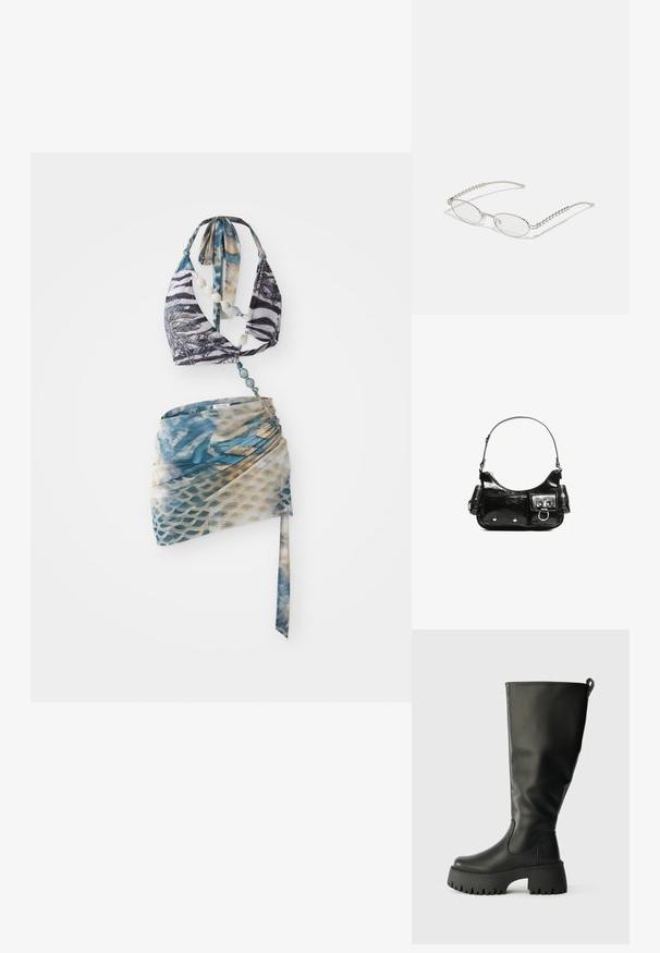 Bikini vrh z halter vratnim dizajnom v črno-belem zebrovem vzorcu, v paru z modro-bež vzorčasto ovito krilo.; Črne gumijaste škornje do kolen s debelim podplatom, gladko teksturo in zanke na zadnji strani za enostavno obuvanje. Okrogla konica.; Ovalna očala s kovinsko srebrnim okvirjem, prozornimi lečami in teksturiranimi perlastimi detajli na stenah. Lahka zasnova z ukrivljenimi ročaji.; Črna lakasta usnjena torbica s ukrivljeno obliko, enim ramenskim trakom, sprednjimi žepi in srebrnimi kovinskimi dodatki.