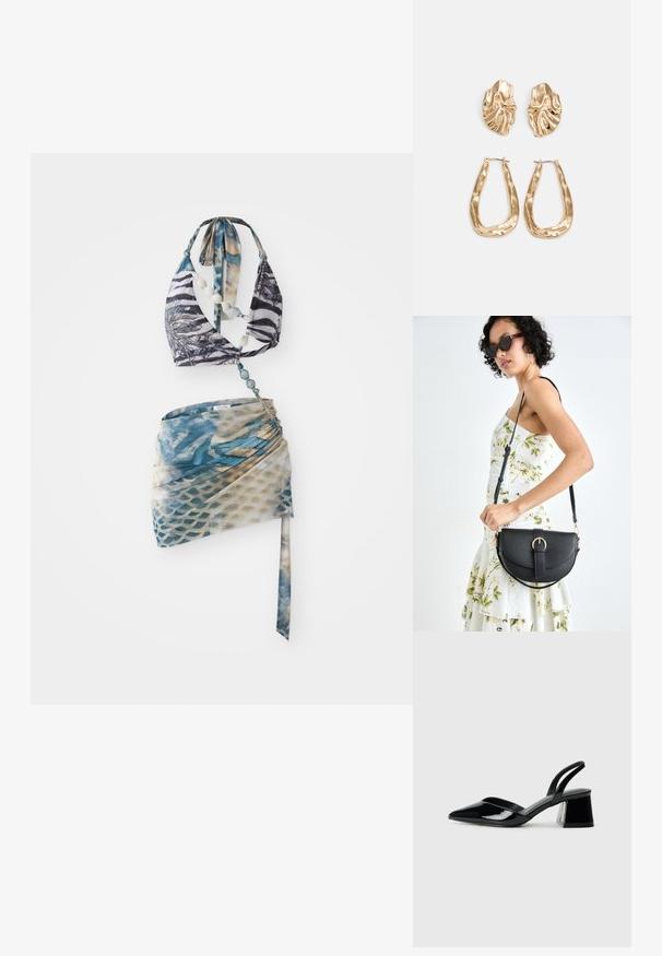 Fekete-fehér zebra mintás, nyakba akasztható bikinitop, kék és bézs mintás átvető szoknyával párosítva.; Fekete lakk bőr szandálkés magas sarkú cipő, hegyes orral és geometrikus tömbsarkakkal. Karcsú, minimalista dizájn és sima textúra jellemzi.; Fekete bőrtáska ívelt formával, levehető pánttal és arany színű fémrészekkel. A táskán egy csattal díszített fedél található.; Aranyszínű fülbevalók, texturált, hullámos formákkal. Tartalmazza a szobrászati klipszes studokat és az open hoop kialakítást, kalapácsos felülettel.
