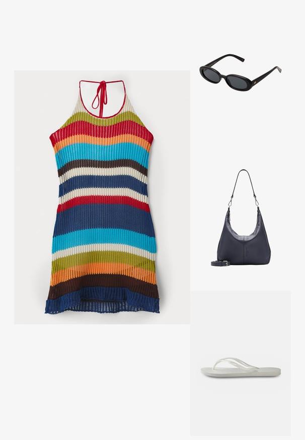 Robe halter tricotée avec des rayures multicolores en rouge, bleu, vert, orange et marron. Texturé en trame ouverte avec une fermeture à nouer au cou.; Tong en plastique blanche avec une semelle texturée, dotée de fines brides et d'un design plat. Fabriquée en caoutchouc avec un logo discret sur le coussin de pied.; Lunettes de soleil noires surdimensionnées avec des verres ovoïdes, monture en plastique lisse et accents dorés sur les tempes. Les verres sombres offrent une protection contre le soleil.; Sac à épaule en cuir bleu foncé avec une bandoulière amovible, des fermoirs en argent et un subtil détail de logo vertical au centre avant.