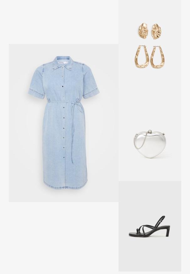 Robe en denim bleu clair avec des manches courtes, devant boutonné et détail de taille à nouer. Présente un col et un ourlet fini.; Sandale noire à lanières avec un bout carré et un petit talon bloc. Elle présente plusieurs fines lanières et une sangle de cheville ajustable. Fabriquée en cuir lisse.; Pochette en métal argenté en forme de cœur avec une texture lisse, fermeture à clapet et une bandoulière en chaîne argentée.; Boucles d'oreilles dorées présentant des formes texturées et ondulées. Comprend des clips sculpturaux et un design de créoles ouvertes avec une finition martelée.