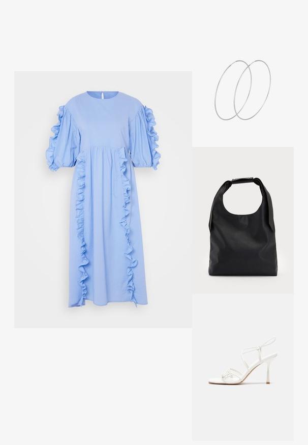 Svetlomodré midi šaty vyrobené z jemného materiálu s nafúknutými rukávmi a volánovými detailmi na prednej časti a po stranách. Detail s kľúčovou dierkou na zadnej strane.; Biele sandále na vysokom podpätku so štíhlym remienkom okolo členku a plochou základňou na prsty, textúrovaný predok so zhluky akcentov.; Čierna kožená hobo taška s jedným mäkkým, zaobleným uchom; má hladkú textúru a minimalistický dizajn. Žiadne viditeľné kovanie ani akcenty.; Strieborné kruhové náušnice s minimalistickým dizajnom. Cirkulárny tvar, hladký povrch a tenký profil. Ľahké s lesklým povrchom.