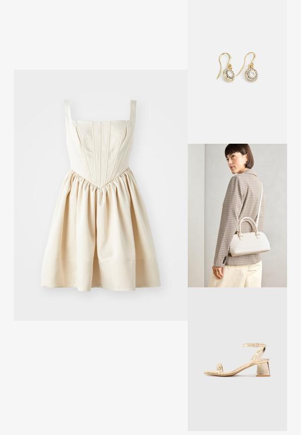 Kremo spalvos suknelė su kvadratiniu iškirpimu, prigludusia liemenėle su raukiniais ir susiraukšlėjusia sijonų dalimi, pagaminta iš lygaus audinio. Reguliuojamos petnešos.; Aukso metalinis kulnas sandalai su kampiniu bloku, dviem dirželiais virš pėdos ir reguliuojamu kulkšnies dirželiu. Lygus paviršius.; Balta struktūruota rankinė su trumpomis rankenomis ir peties diržu, su auksinėmis detalėmis ir tekstūruota medžiaga, pastatyta prieš pilką foną.; Aukso spalvos auskarai su ovalo formos skaidriais kristalais, apjuostais mažesniais skaidriais akmenukais, su kabliuko dizainu, užtikrinančiu saugų dėvėjimą.