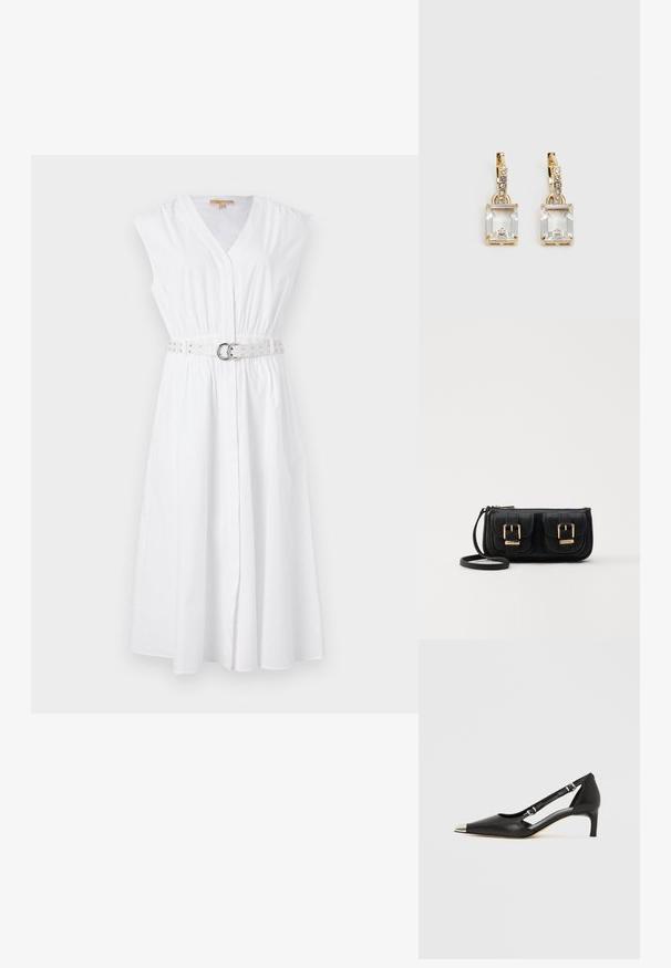 Hvid ærmeløs kjole med V-hals, indsnævret talje og et dekorativt bælte med sølvnitter og en cirkulær spænde. Glat bomuldsstof.; Sort læder kitten heel med spids sølvfarvet tåhætte og dobbelte spænderemme på hvid baggrund.; Sort læder crossbody taske med to frontlommer, guldspænder, lynlåslukning og en slank rem. Struktureret overflade og kompakt rektangulær form.; Guldtonede øreringe med et rektangulært, klart krystal, der hænger under en række af små, runde klare accenter. Elegant, moderne design.
